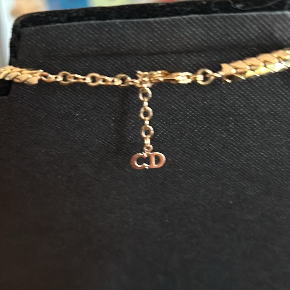 Christian Dior Gold plated and white crystal necklace. - Picture 4 of 5